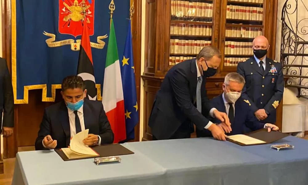 Συμφωνία στρατιωτικής συνεργασίας Λιβύης-Ιταλίας: Θέλει να διώξει τους Τούρκους ο Σάρατζ